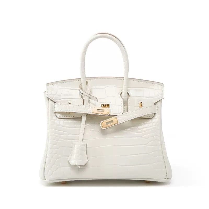 Best Crossbody Bags for Petites