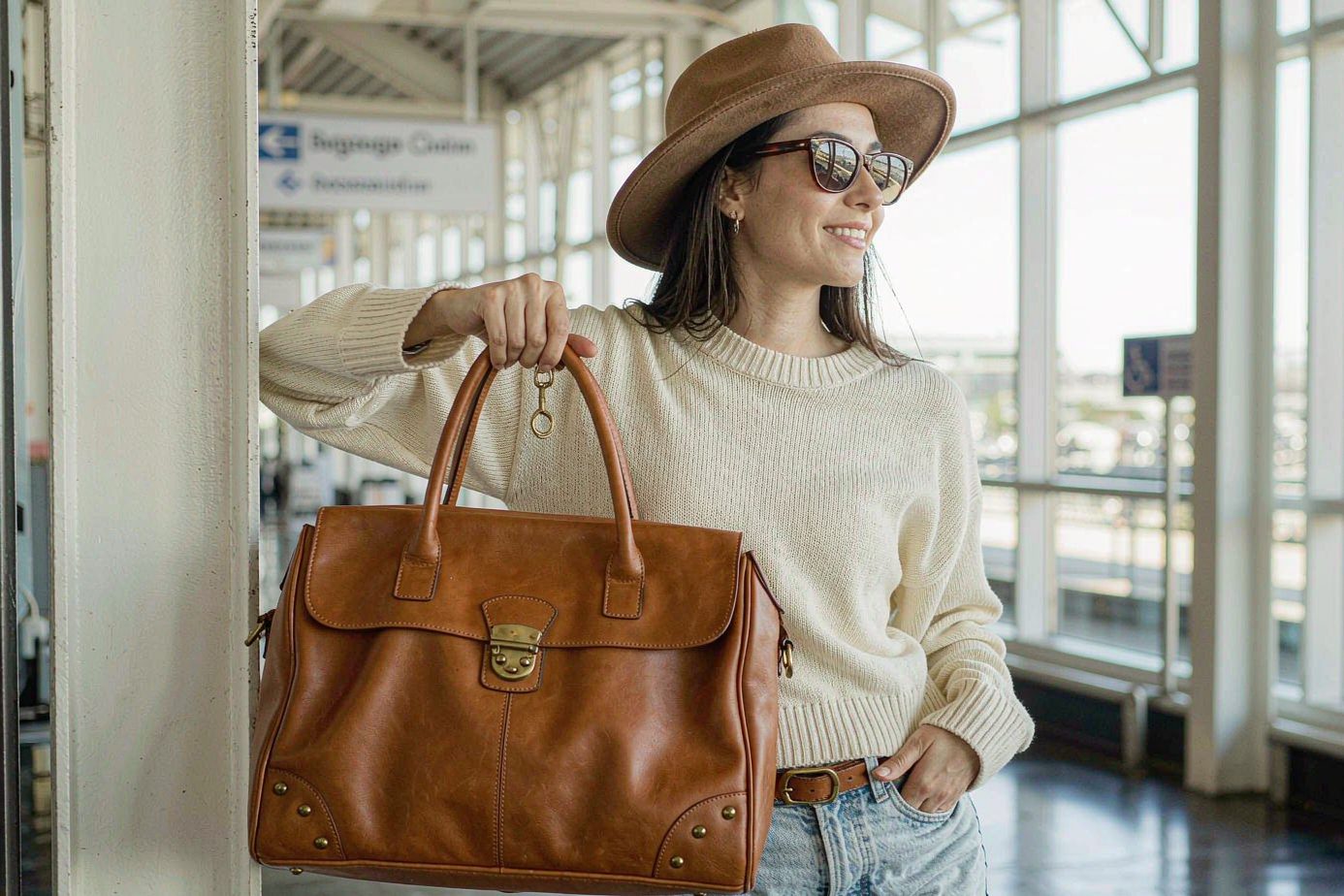 The Best Bag for a Boat Day (Salt, Spray, and Sun)
