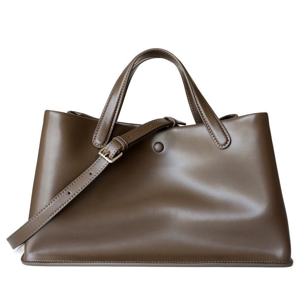 French-Style Genuine Leather Work Tote Bag in Black — detail close-up