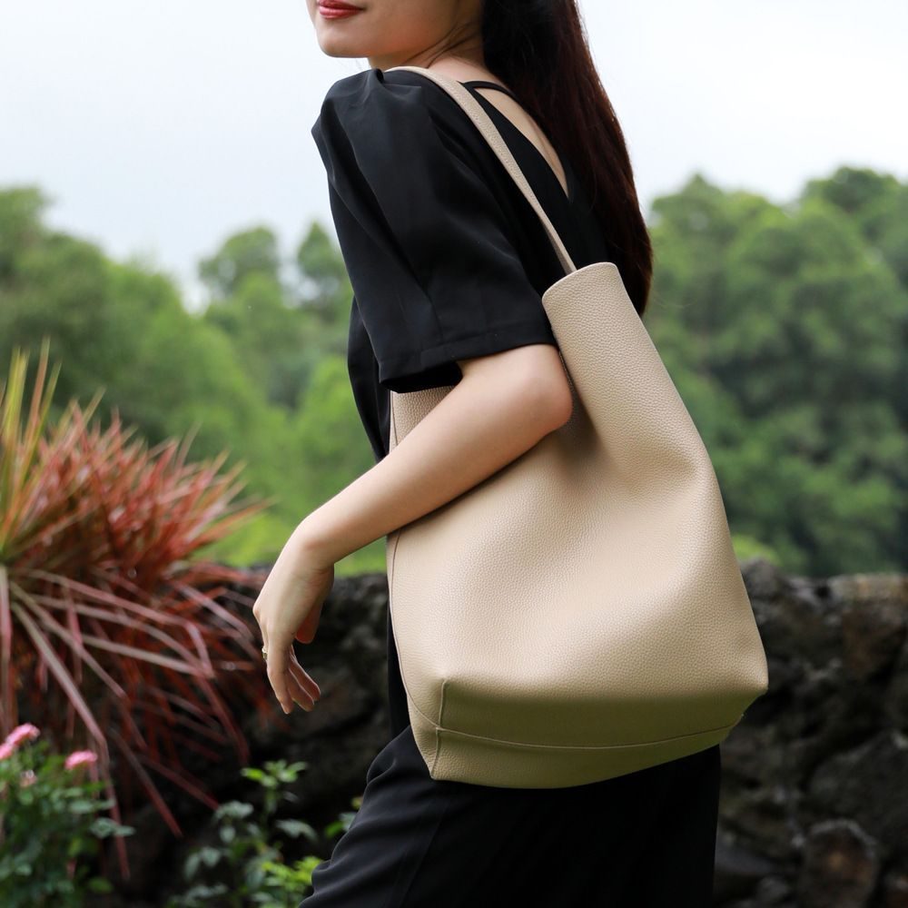 Japanese-Minimalist Leather Bucket Tote Bag
